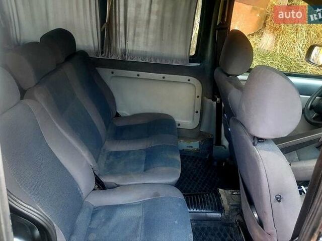 Серый Рено Кенгу, объемом двигателя 1.5 л и пробегом 500 тыс. км за 3200 $, фото 1 на Automoto.ua