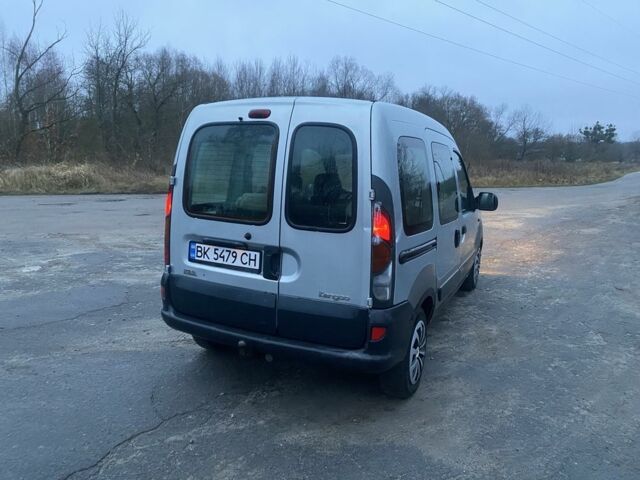 Серый Рено Кенгу, объемом двигателя 1.5 л и пробегом 250 тыс. км за 1900 $, фото 3 на Automoto.ua