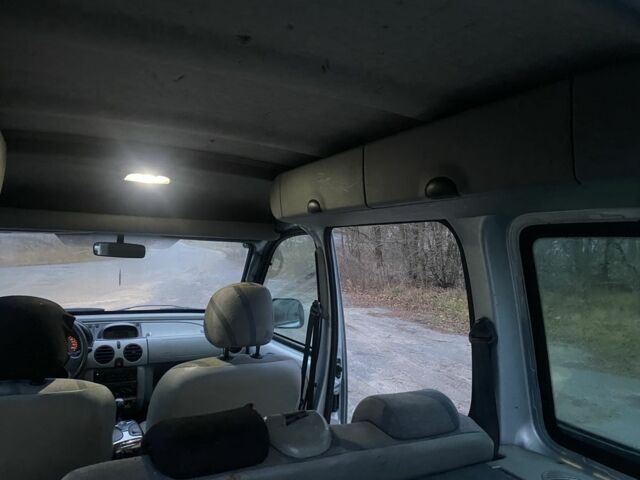 Серый Рено Кенгу, объемом двигателя 1.5 л и пробегом 250 тыс. км за 1900 $, фото 9 на Automoto.ua