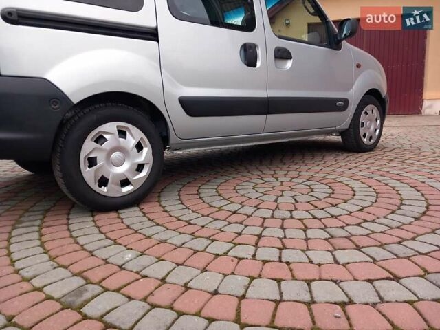 Серый Рено Кенгу, объемом двигателя 1.2 л и пробегом 207 тыс. км за 4700 $, фото 115 на Automoto.ua