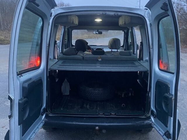 Серый Рено Кенгу, объемом двигателя 1.5 л и пробегом 250 тыс. км за 1900 $, фото 8 на Automoto.ua