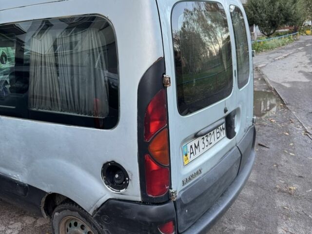 Серый Рено Кенгу, объемом двигателя 1.9 л и пробегом 200 тыс. км за 2200 $, фото 2 на Automoto.ua