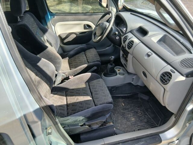 Серый Рено Кенгу, объемом двигателя 1.5 л и пробегом 306 тыс. км за 2700 $, фото 7 на Automoto.ua