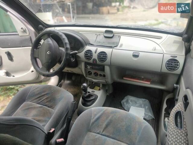 Рено Кенгу 2003 в Киеве на Automoto.ua Серый Рено Кенгу, объемом двигателя 1.9 л и пробегом 313 тыс. км за 4100 $, фото 10 на Automoto.ua