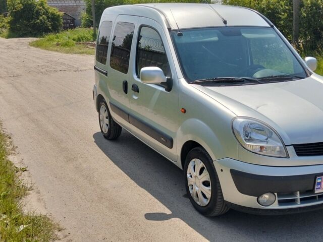 Серый Рено Кенгу, объемом двигателя 0 л и пробегом 191 тыс. км за 5200 $, фото 1 на Automoto.ua