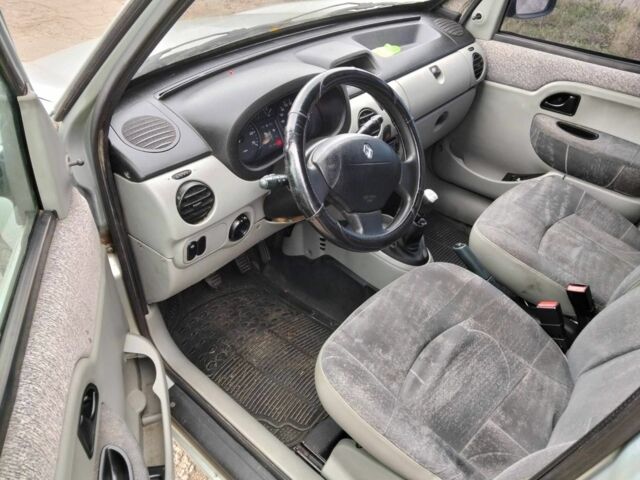 Сірий Рено Кєнгу, об'ємом двигуна 0 л та пробігом 360 тис. км за 2850 $, фото 4 на Automoto.ua