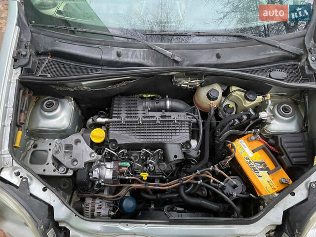 Серый Рено Кенгу, объемом двигателя 1.46 л и пробегом 289 тыс. км за 3999 $, фото 33 на Automoto.ua