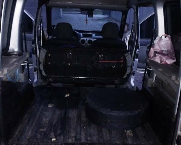 Сірий Рено Кєнгу, об'ємом двигуна 1.4 л та пробігом 296 тис. км за 4500 $, фото 7 на Automoto.ua