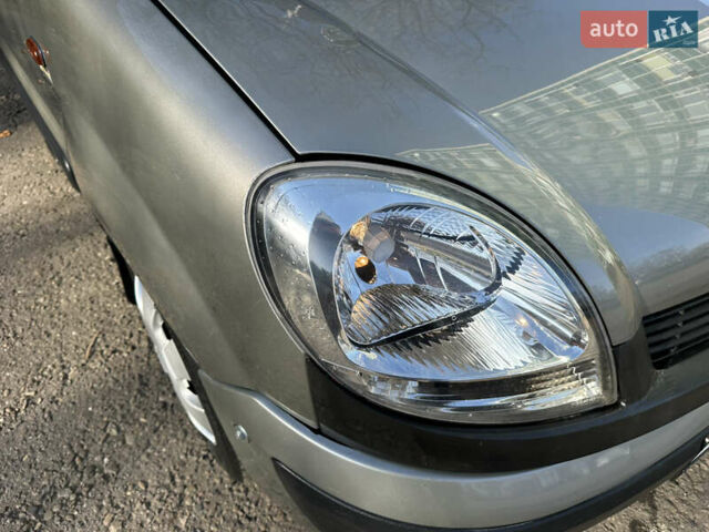 Сірий Рено Кєнгу, об'ємом двигуна 1.46 л та пробігом 384 тис. км за 3850 $, фото 19 на Automoto.ua