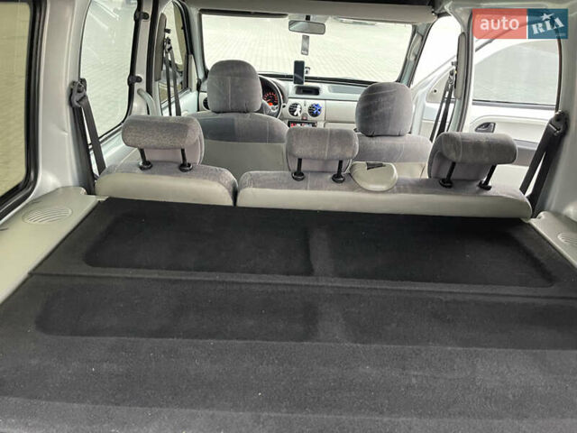 Серый Рено Кенгу, объемом двигателя 1.5 л и пробегом 470 тыс. км за 3200 $, фото 15 на Automoto.ua