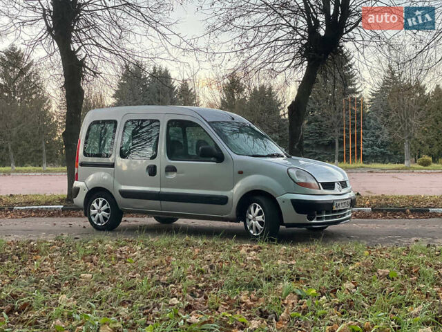 Серый Рено Кенгу, объемом двигателя 1.46 л и пробегом 289 тыс. км за 3999 $, фото 4 на Automoto.ua