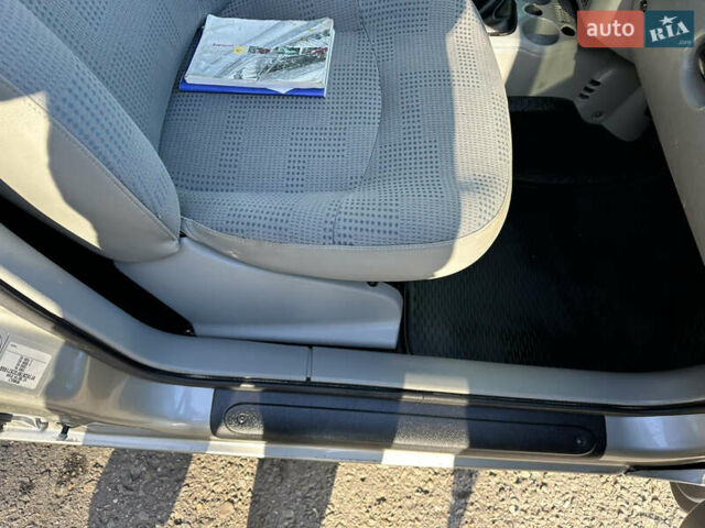 Сірий Рено Кєнгу, об'ємом двигуна 1.46 л та пробігом 384 тис. км за 3850 $, фото 74 на Automoto.ua