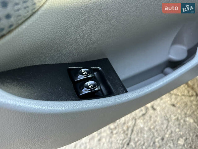 Сірий Рено Кєнгу, об'ємом двигуна 1.46 л та пробігом 384 тис. км за 3850 $, фото 41 на Automoto.ua