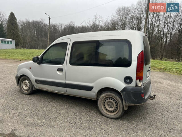 Серый Рено Кенгу, объемом двигателя 1.46 л и пробегом 250 тыс. км за 1750 $, фото 12 на Automoto.ua