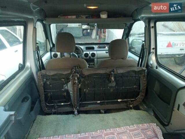 Сірий Рено Кєнгу, об'ємом двигуна 1.5 л та пробігом 210 тис. км за 4000 $, фото 3 на Automoto.ua
