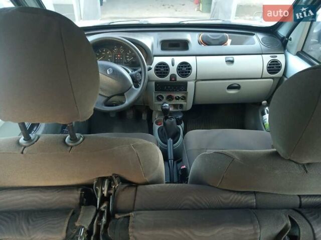 Сірий Рено Кєнгу, об'ємом двигуна 1.5 л та пробігом 210 тис. км за 4000 $, фото 2 на Automoto.ua