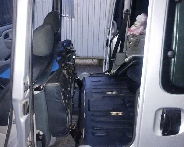 Сірий Рено Кєнгу, об'ємом двигуна 1.4 л та пробігом 296 тис. км за 4500 $, фото 6 на Automoto.ua