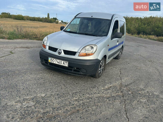 Серый Рено Кенгу, объемом двигателя 1.46 л и пробегом 430 тыс. км за 3200 $, фото 1 на Automoto.ua