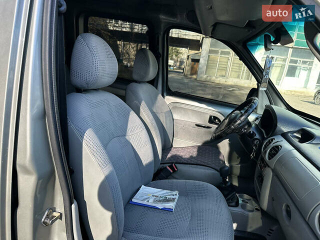 Сірий Рено Кєнгу, об'ємом двигуна 1.46 л та пробігом 384 тис. км за 3850 $, фото 72 на Automoto.ua