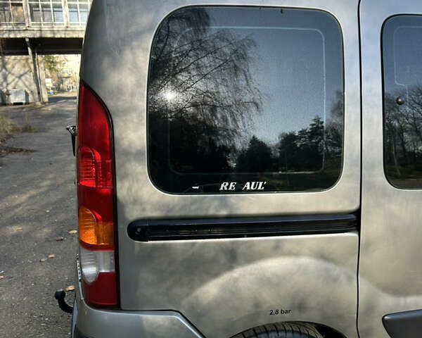 Сірий Рено Кєнгу, об'ємом двигуна 1.46 л та пробігом 384 тис. км за 3850 $, фото 30 на Automoto.ua