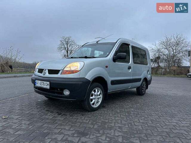 Сірий Рено Кєнгу, об'ємом двигуна 1.5 л та пробігом 230 тис. км за 4400 $, фото 2 на Automoto.ua