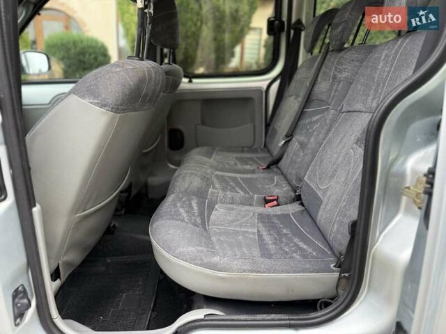 Сірий Рено Кєнгу, об'ємом двигуна 1.5 л та пробігом 275 тис. км за 3999 $, фото 23 на Automoto.ua