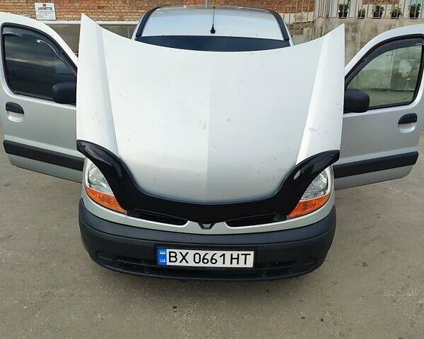 Серый Рено Кенгу, объемом двигателя 1.5 л и пробегом 244 тыс. км за 4500 $, фото 15 на Automoto.ua