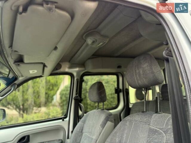 Сірий Рено Кєнгу, об'ємом двигуна 1.5 л та пробігом 275 тис. км за 3999 $, фото 17 на Automoto.ua