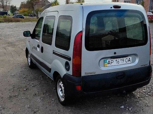 Серый Рено Кенгу, объемом двигателя 1.5 л и пробегом 350 тыс. км за 3600 $, фото 3 на Automoto.ua