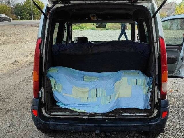 Серый Рено Кенгу, объемом двигателя 1.5 л и пробегом 350 тыс. км за 3600 $, фото 8 на Automoto.ua