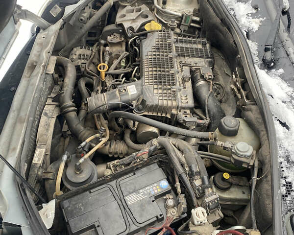 Серый Рено Кенгу, объемом двигателя 1.5 л и пробегом 315 тыс. км за 4800 $, фото 17 на Automoto.ua