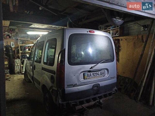 Сірий Рено Кєнгу, об'ємом двигуна 1.4 л та пробігом 625 тис. км за 1900 $, фото 3 на Automoto.ua