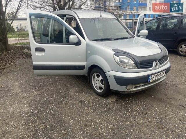 Сірий Рено Кєнгу, об'ємом двигуна 1.39 л та пробігом 284 тис. км за 5000 $, фото 10 на Automoto.ua