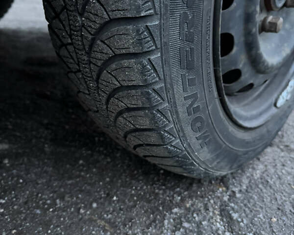 Сірий Рено Кєнгу, об'ємом двигуна 1.5 л та пробігом 270 тис. км за 3900 $, фото 17 на Automoto.ua