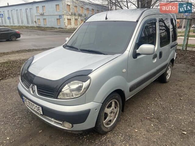 Сірий Рено Кєнгу, об'ємом двигуна 1.39 л та пробігом 284 тис. км за 5000 $, фото 3 на Automoto.ua