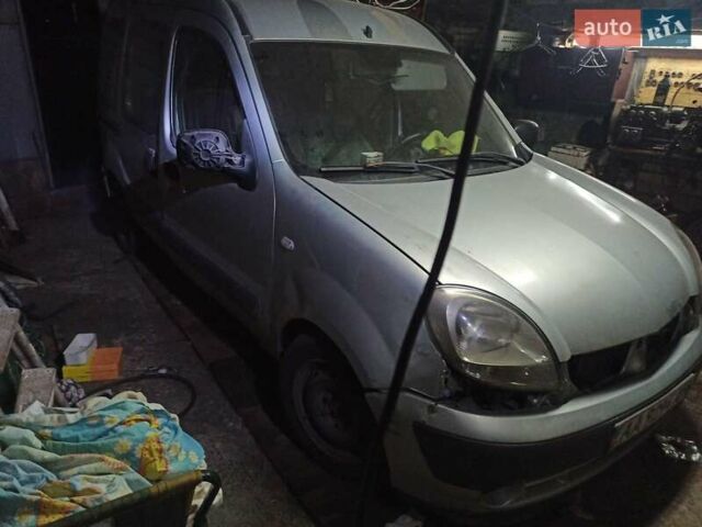 Сірий Рено Кєнгу, об'ємом двигуна 1.4 л та пробігом 625 тис. км за 1900 $, фото 1 на Automoto.ua