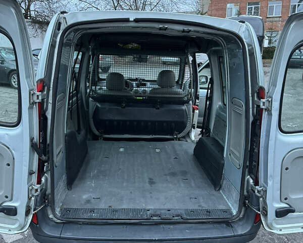 Сірий Рено Кєнгу, об'ємом двигуна 1.5 л та пробігом 270 тис. км за 3900 $, фото 11 на Automoto.ua