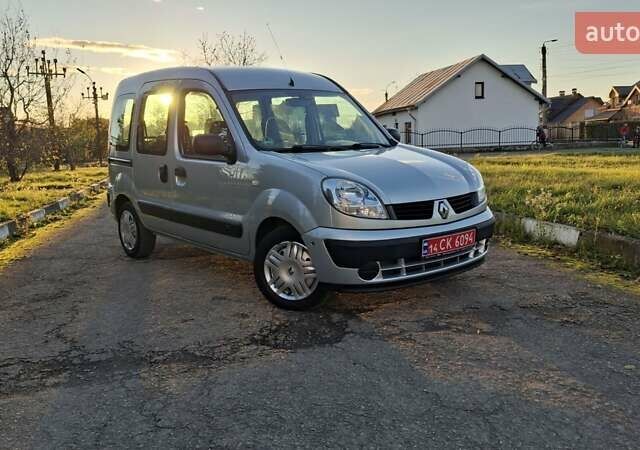 Рено Кенгу 2006 в Калуше на Automoto.ua Серый Рено Кенгу, объемом двигателя 1.2 л и пробегом 176 тыс. км за 4999 $, фото 24 на Automoto.ua
