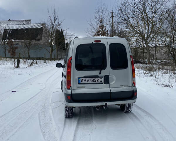 Серый Рено Кенгу, объемом двигателя 1.5 л и пробегом 315 тыс. км за 4800 $, фото 5 на Automoto.ua