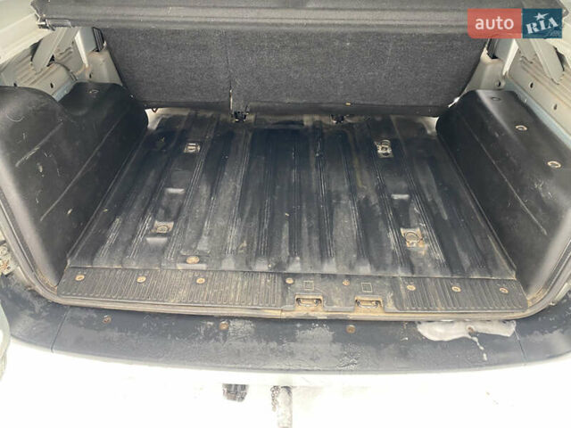 Серый Рено Кенгу, объемом двигателя 1.5 л и пробегом 315 тыс. км за 4800 $, фото 16 на Automoto.ua