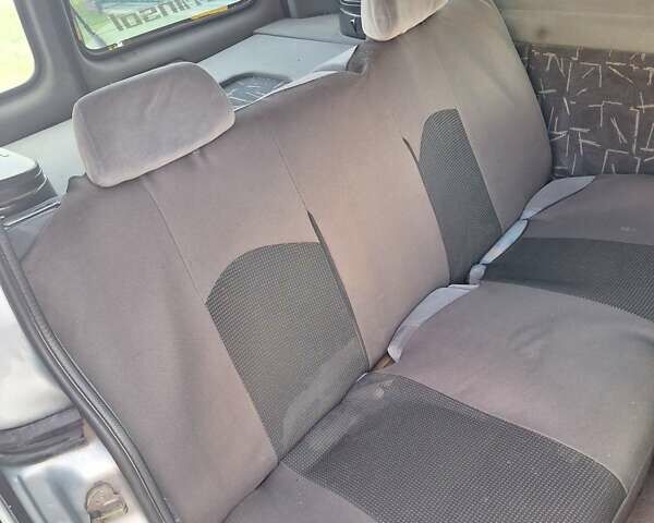 Рено Кенгу 2006 в Белой Церкве на Automoto.ua Серый Рено Кенгу, объемом двигателя 1.5 л и пробегом 257 тыс. км за 3700 $, фото 2 на Automoto.ua