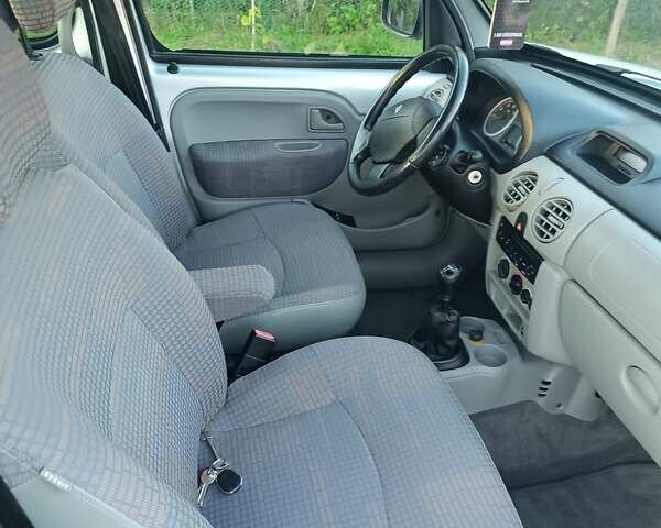 Серый Рено Кенгу, объемом двигателя 1.6 л и пробегом 221 тыс. км за 5600 $, фото 15 на Automoto.ua