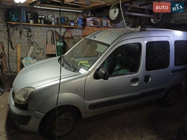 Сірий Рено Кєнгу, об'ємом двигуна 1.4 л та пробігом 625 тис. км за 1900 $, фото 4 на Automoto.ua