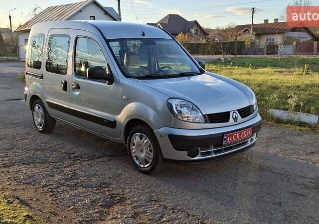 Рено Кенгу 2006 в Калуше на Automoto.ua Серый Рено Кенгу, объемом двигателя 1.2 л и пробегом 176 тыс. км за 4999 $, фото 8 на Automoto.ua