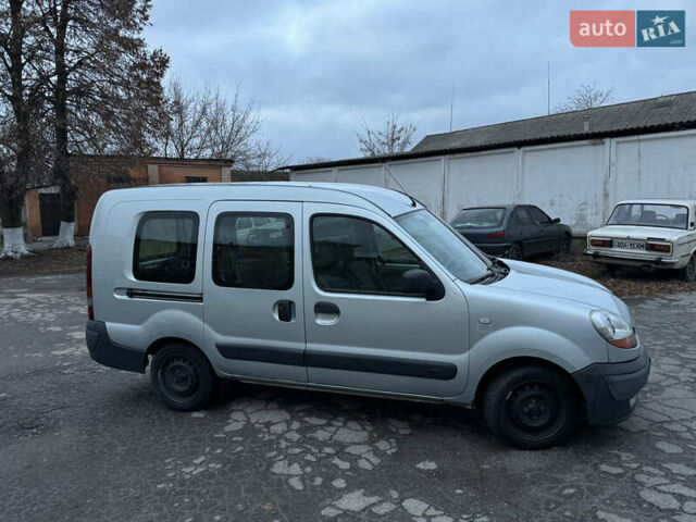 Сірий Рено Кєнгу, об'ємом двигуна 1.5 л та пробігом 270 тис. км за 3900 $, фото 3 на Automoto.ua