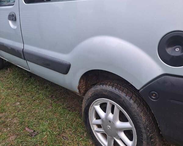 Серый Рено Кенгу, объемом двигателя 1.9 л и пробегом 191 тыс. км за 4700 $, фото 4 на Automoto.ua