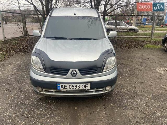 Сірий Рено Кєнгу, об'ємом двигуна 1.39 л та пробігом 284 тис. км за 5000 $, фото 1 на Automoto.ua