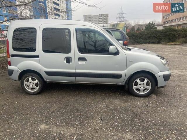 Сірий Рено Кєнгу, об'ємом двигуна 1.39 л та пробігом 284 тис. км за 5000 $, фото 9 на Automoto.ua