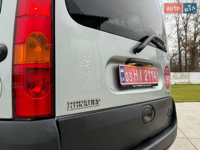 Серый Рено Кенгу, объемом двигателя 1.6 л и пробегом 224 тыс. км за 6300 $, фото 11 на Automoto.ua