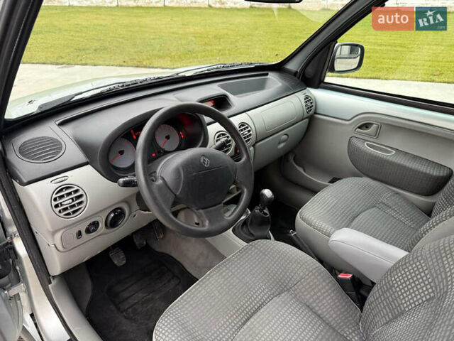 Серый Рено Кенгу, объемом двигателя 1.6 л и пробегом 224 тыс. км за 6300 $, фото 15 на Automoto.ua